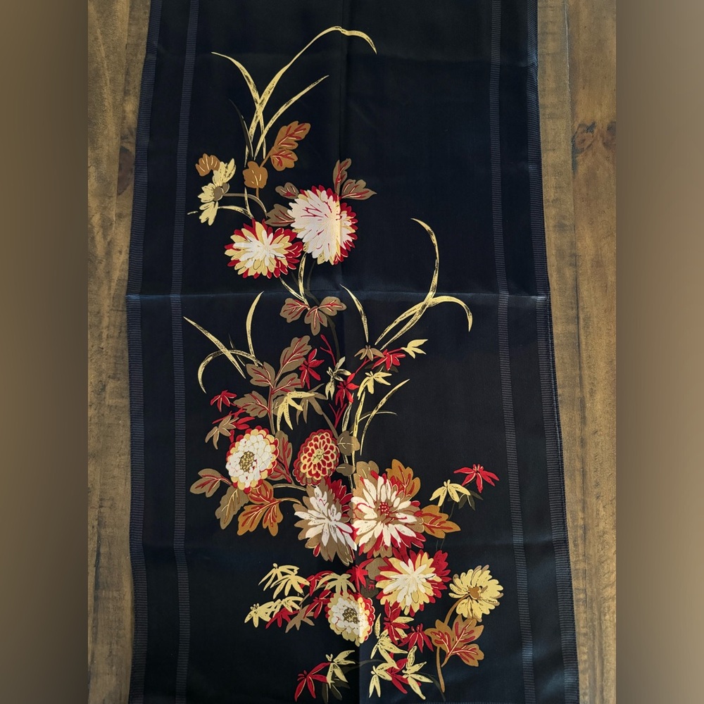 Talbots Silk Scarf - Picture 3 of 6